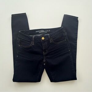 American Eagle Jegging Super Stretch Size 2 Short Dark Wash